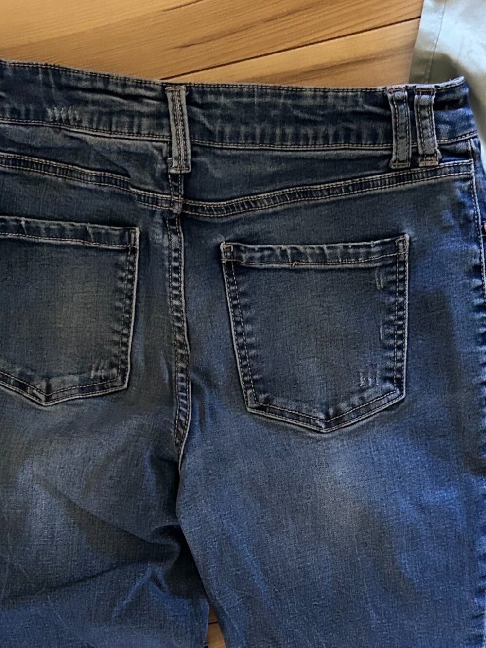 size medium stretch demin blue denim jeans womens pants maurices - Picture 4 of 6